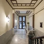Unique - Luxurious Oasis