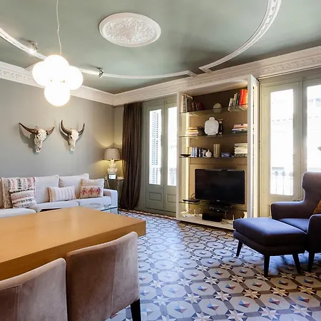Unique - Luxurious Oasis Apartment